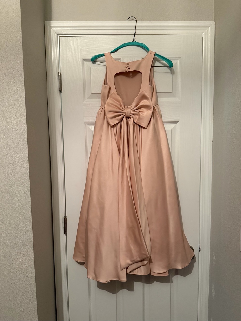 Azazie Girls' Blush Bow-Back Formal Dress - Picture 3 of 3